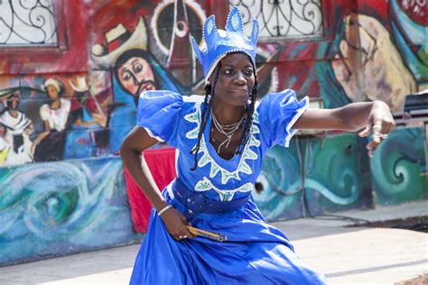 Carnaval de Salvador: Keskiajan Afrikan Musiikki ja Euroopan Uudet Kolonisaatiotavat